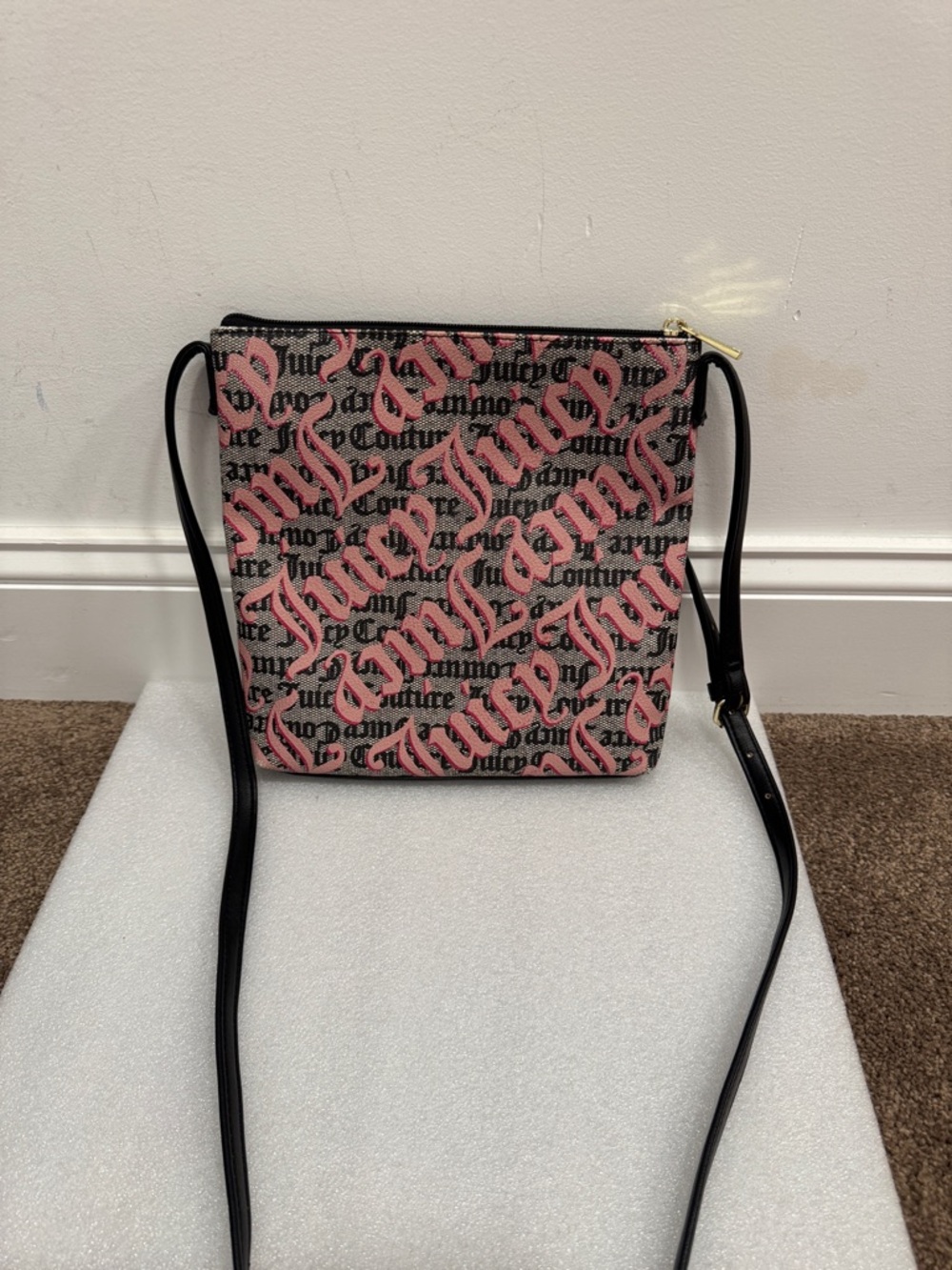 EUC Juicy Couture "Whole Lotta Love" dark pink leather heart crossbody bag - Picture 3 of 7